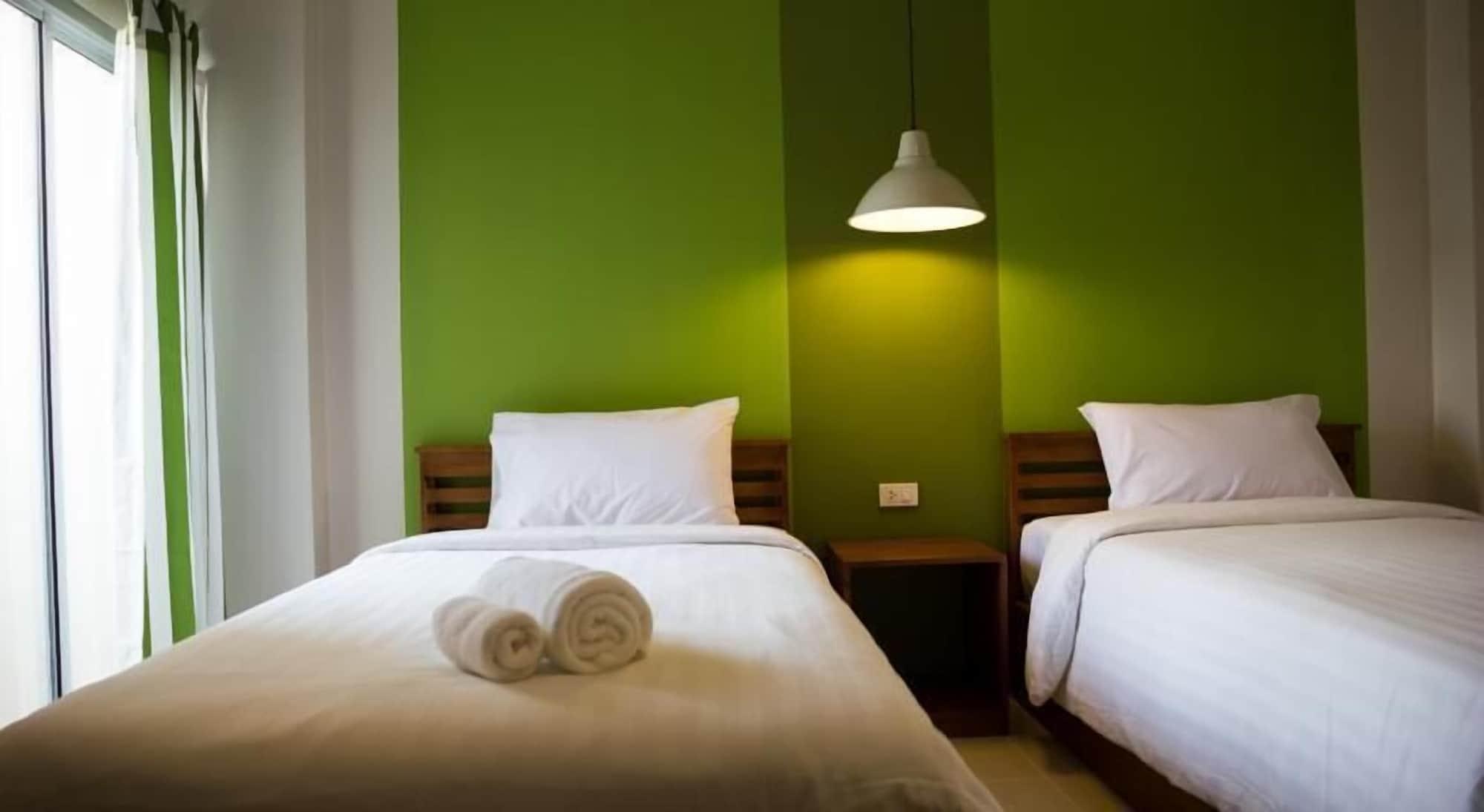 Krabi Pitta House Hotel Luaran gambar